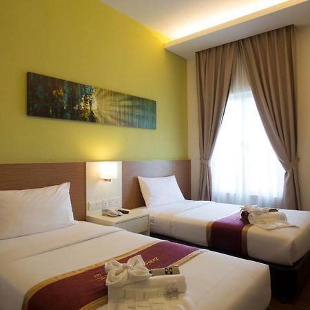 Amansari Hotel Десару Экстерьер фото