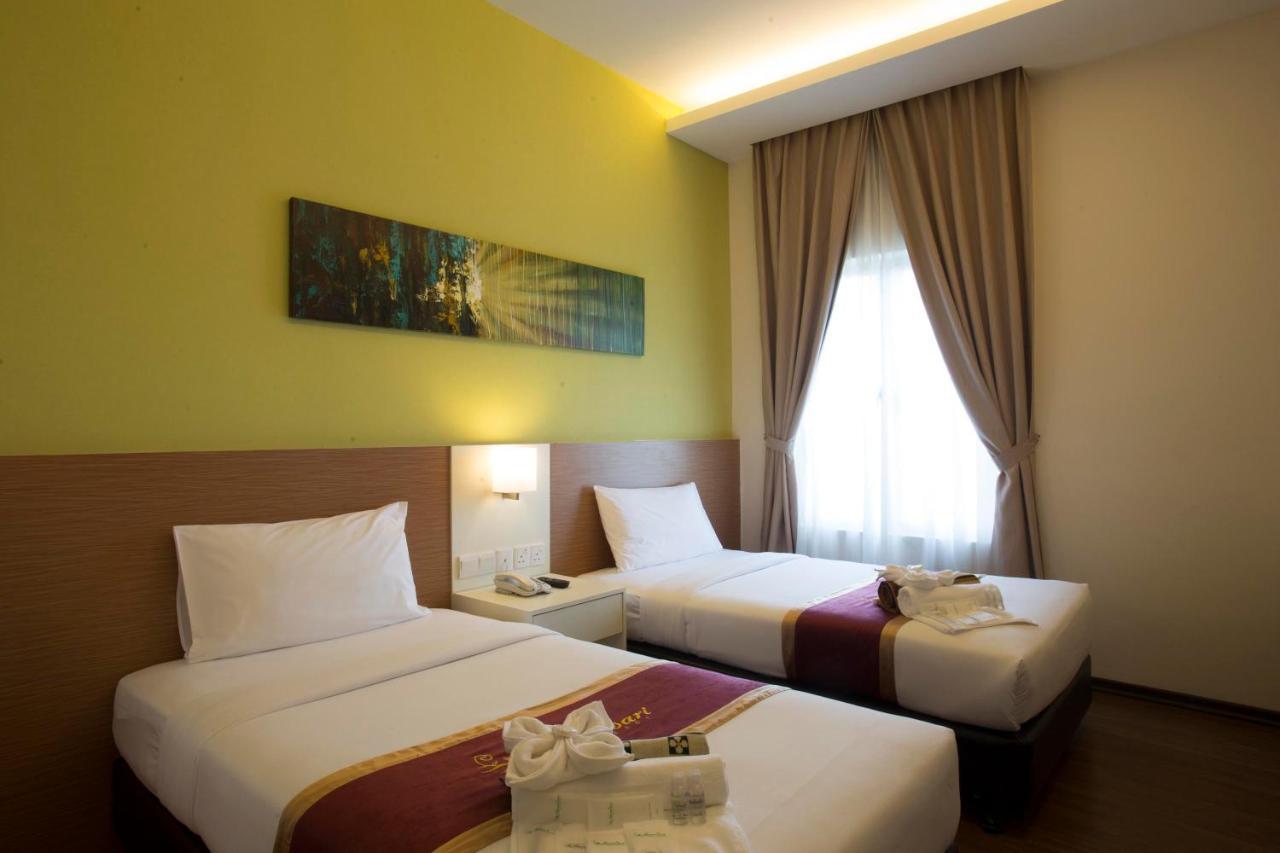 Amansari Hotel Десару Экстерьер фото